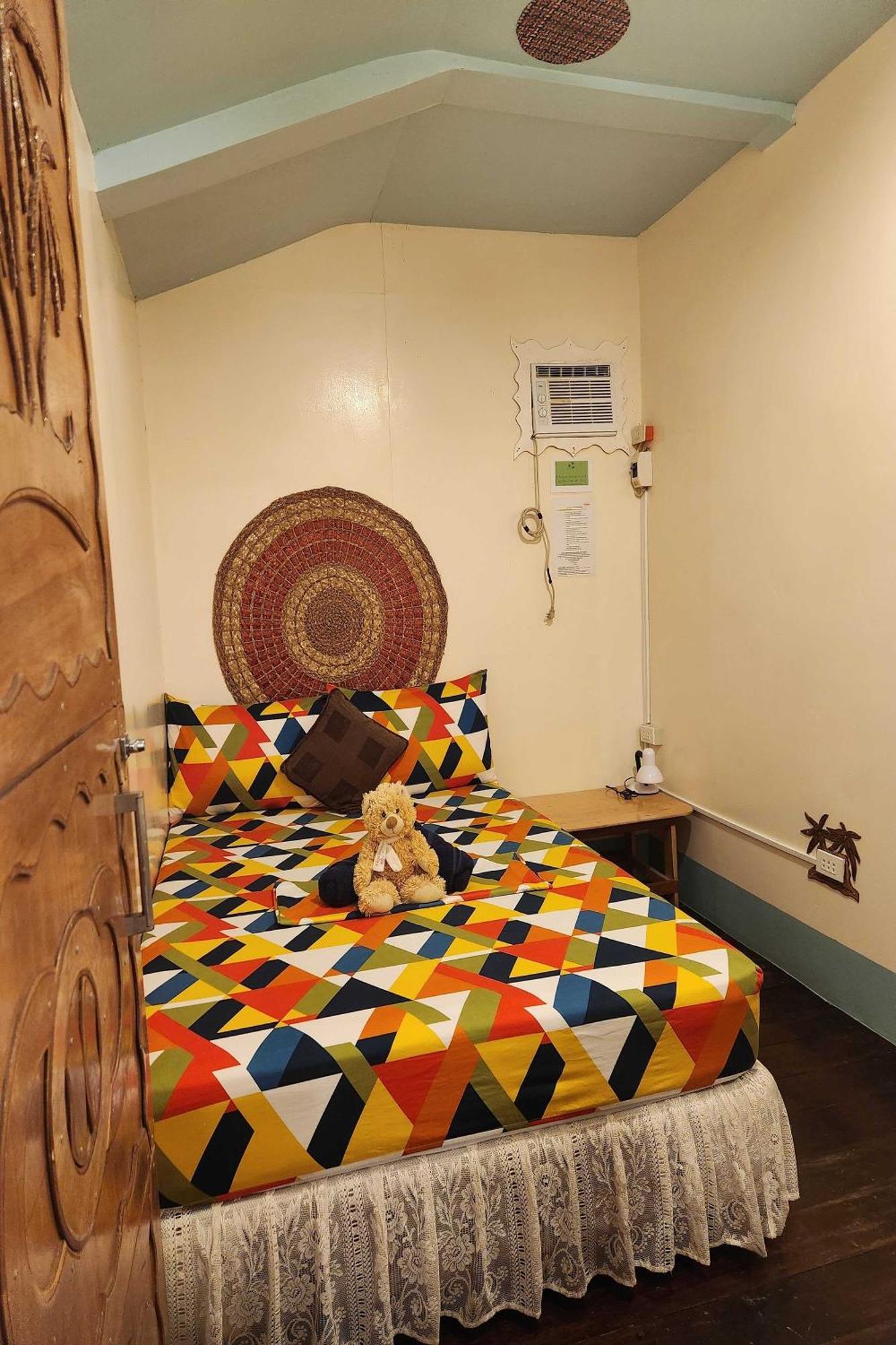 Balai Vivencio Hostel Puerto Princesa Zewnętrze zdjęcie